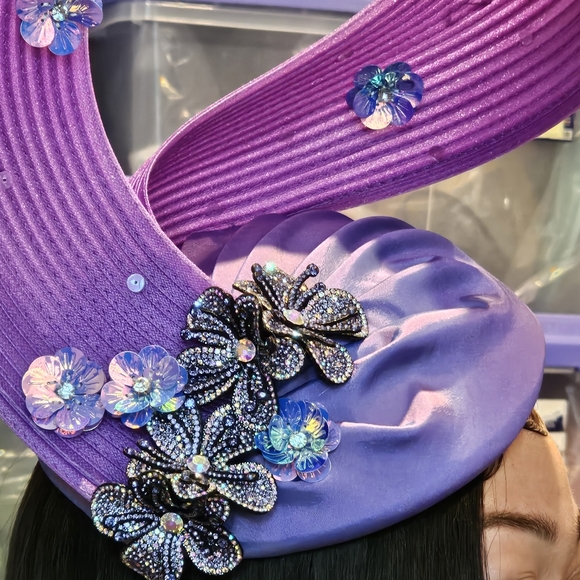 Astonishing Royal Unique Dramatically Sculpted Fascinator Derby Tea Party Queen - Picture 4 of 4